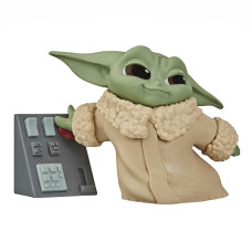 Ігрова фігурка Star Wars Мандалорець Малюк торкається кнопок (F1213/F1478)