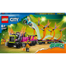 Конструктор LEGO City Завдання із каскадерською вантажівкою та вогняним колом (60357)