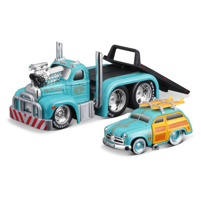 Ігровий набір Maisto Muscle machines Трейлер-транспортер та машинка 1953 Mack B-61 Flatbed та 1950 Ford Woody (11532/1) в Хмельницком